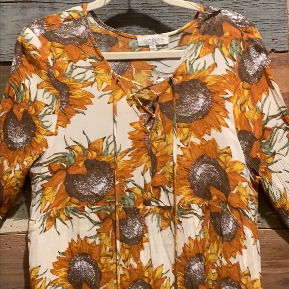 SOLD 💟Peasant Blouse by Umgee - Picture 4 of 8